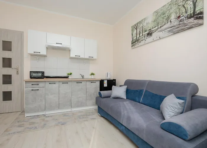 Studio With Balcony 180 M To The Royal Baths By Noclegi Renters